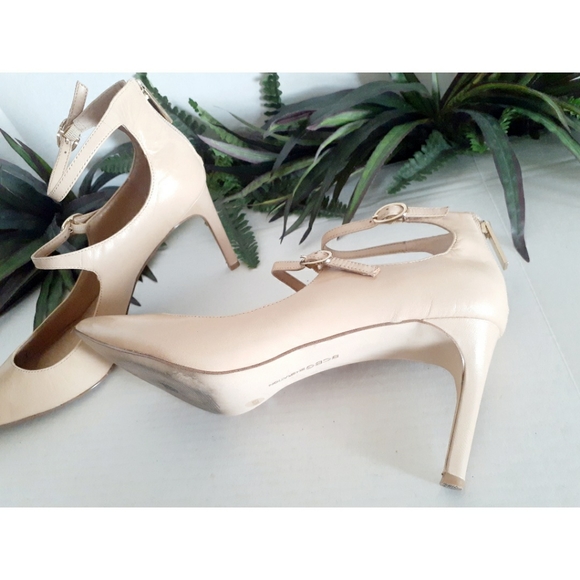 BCBGeneration 'Zaluca' Leather Ankle Strap Pump - Picture 8 of 16